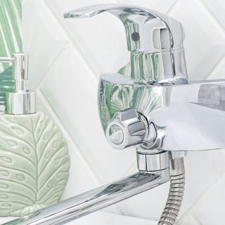 Смеситель для ванны с душем BOOU B8174-18F хром