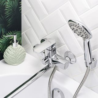 Смеситель для ванны с душем BOOU B8215-18F хром