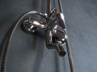 Душевая стойка Laguraty 17060 A с изливом хром