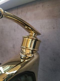 Смеситель для раковины AltroBagno Beatrice 0114 Or