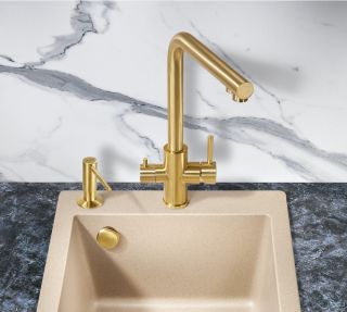 Смеситель для кухни Milacio Ultra MCU.553.GD под фильтр с краном для питьевой воды брашированное золото