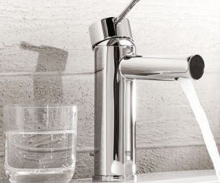 Смеситель для раковины Grohe Essence New 32898001